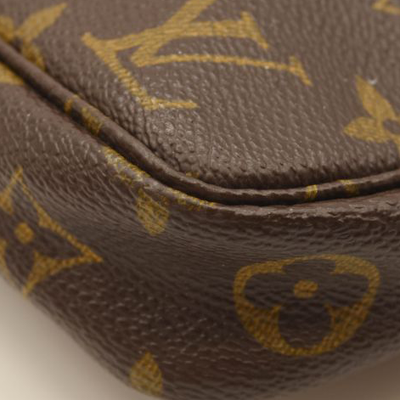 LOUIS VUITTON Monogram Pochette Accessories SL0061