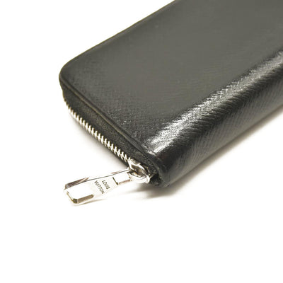 LOUIS VUITTON Taiga Zippy Coin Purse Vertical Black