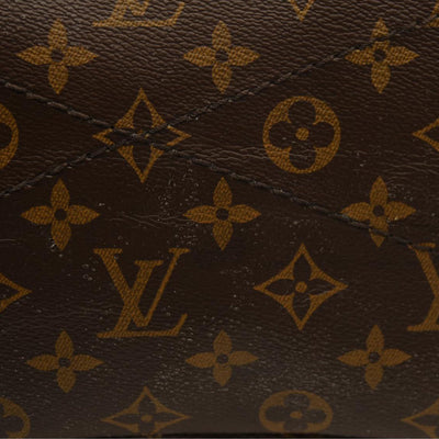 Louis Vuitton  Monogram Artsy MM CA4185