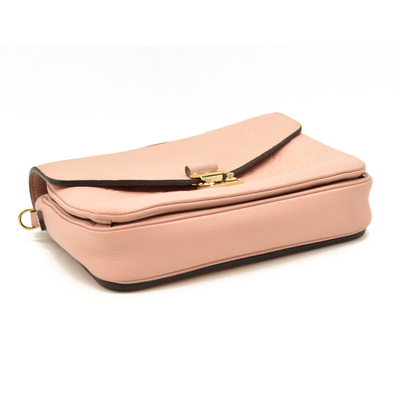 LOUIS VUITTON  Empreinte Pochette Metis Rose Poudre DU1128