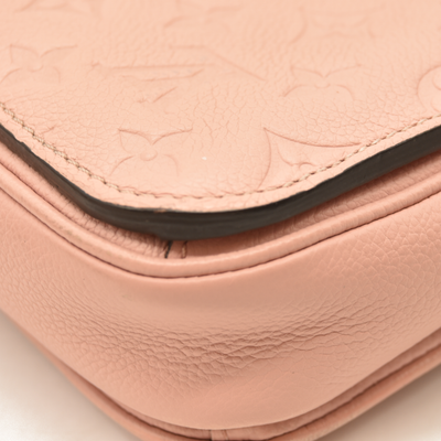 LOUIS VUITTON  Empreinte Pochette Metis Rose Poudre DU1128