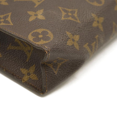 Louis Vuitton  Monogram Toiletry Pouch 26 851