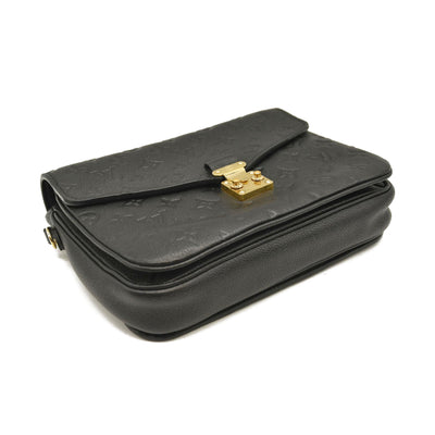 LOUIS VUITTON  Empreinte Pochette Metis Black DU0240