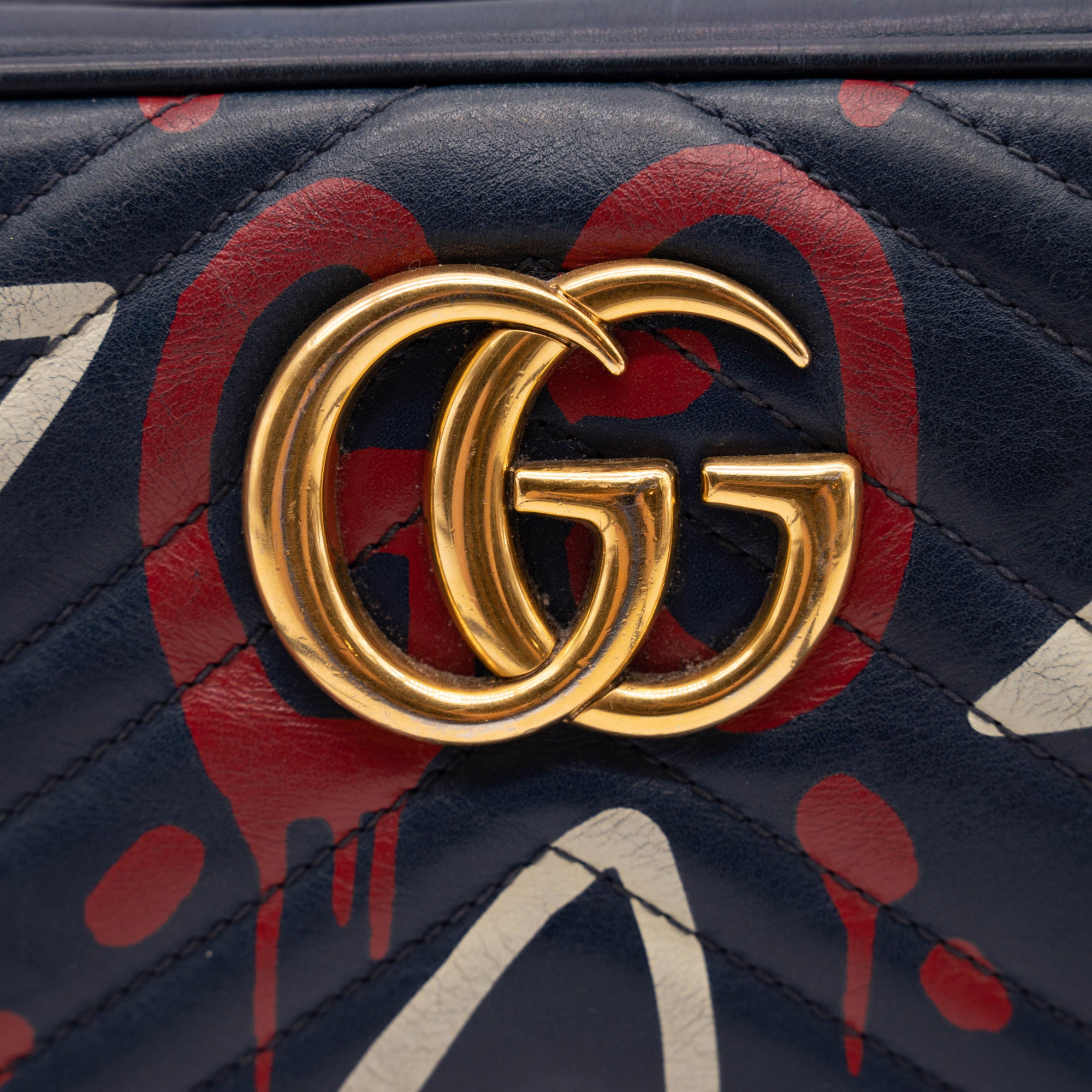 Gucci Gg Marmont Grained-leather Messenger Bag in Black for Men