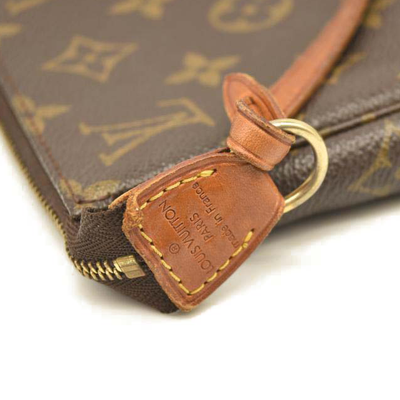 LOUIS VUITTON Monogram Pochette Accessories vi0091