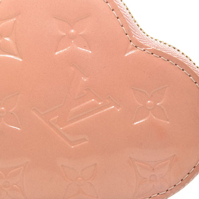 LOUIS VUITTON Vernis Heart Coin Purse Light Pink 117641