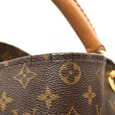 USED 2010 $2600 LOUIS VUITTON Monogram Artsy MM AR4110