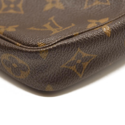 LOUIS VUITTON Monogram Pochette Accessories VI1909