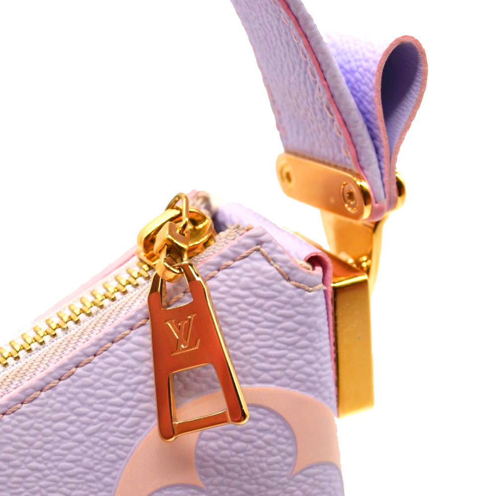 Louis Vuitton Monogram Giant Spring In The City Marshmallow PM - Purple  Hobos, Handbags - LOU780093