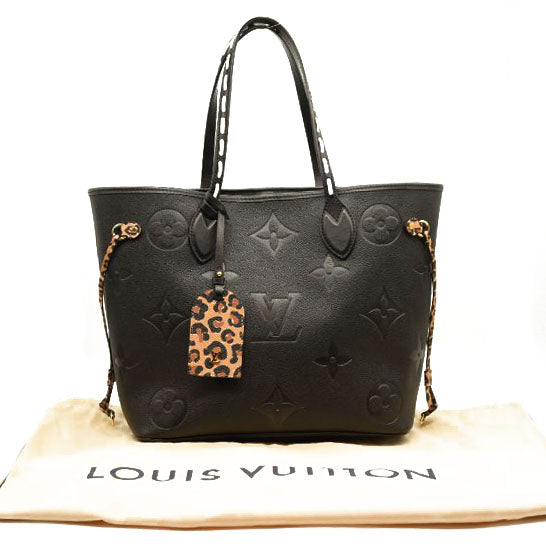 Louis Vuitton Monogram Giant Wild At Heart Neverfull MM Pochette Black -  MyDesignerly
