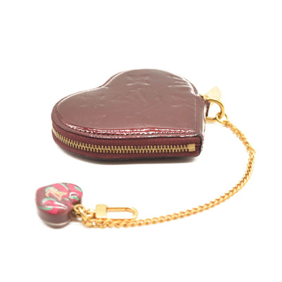 LOUIS VUITTON Vernis Heart Coin Purse Rouge Fauviste