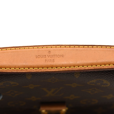 LOUIS VUITTON Monogram Pochette Metis AR4107