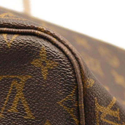 LOUIS VUITTON Monogram Neverfull MM Tote