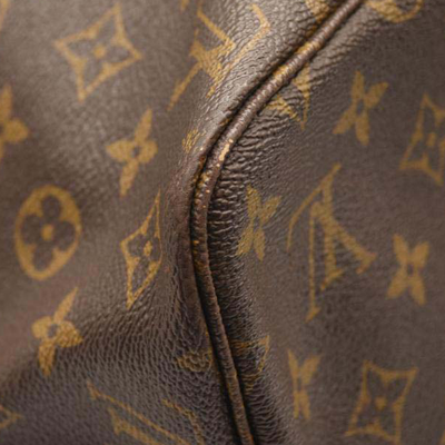 LOUIS VUITTON Monogram Neverfull MM Tote