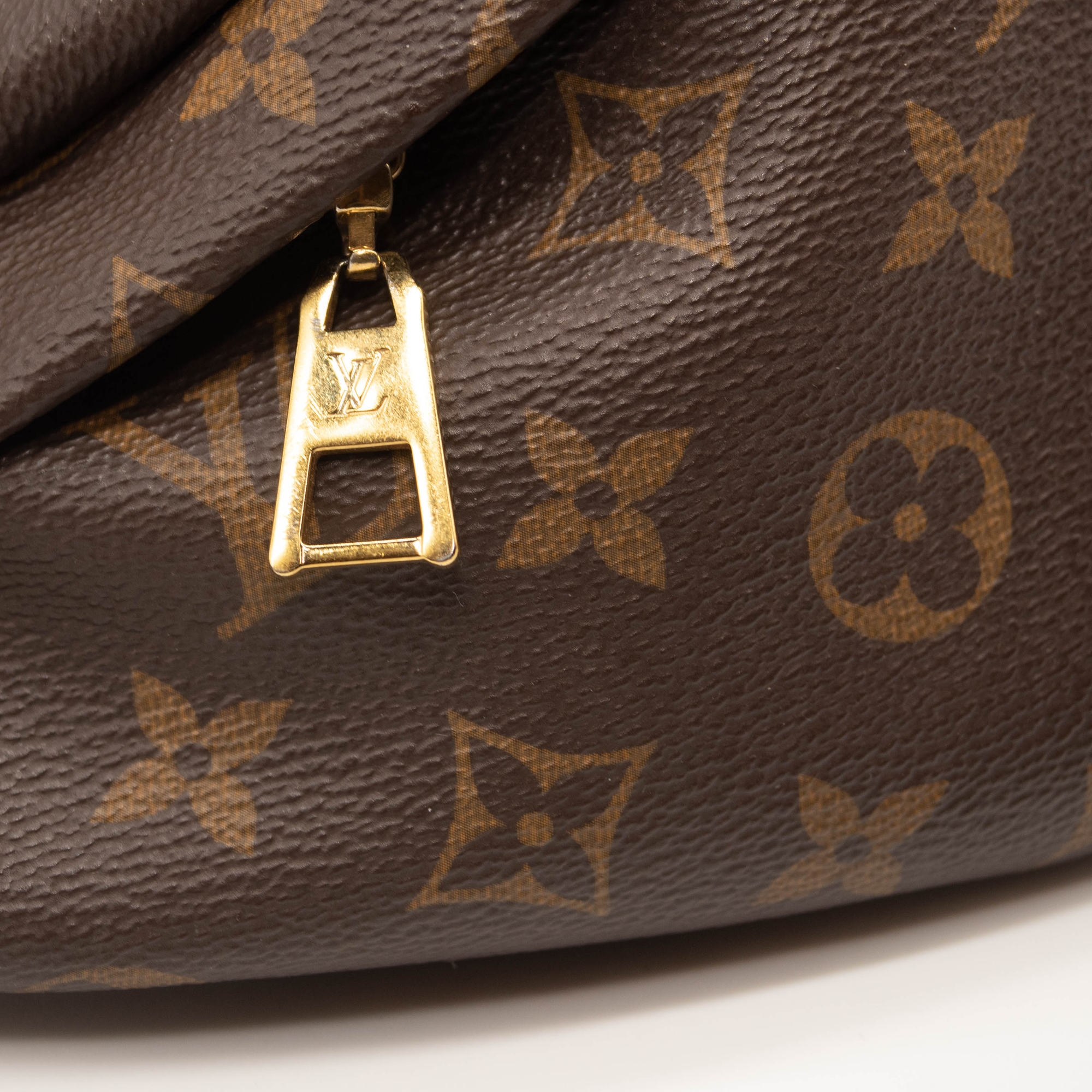 Louis Vuitton Pochette Metis Monogram Canvas Shoulder Bag - MyDesignerly