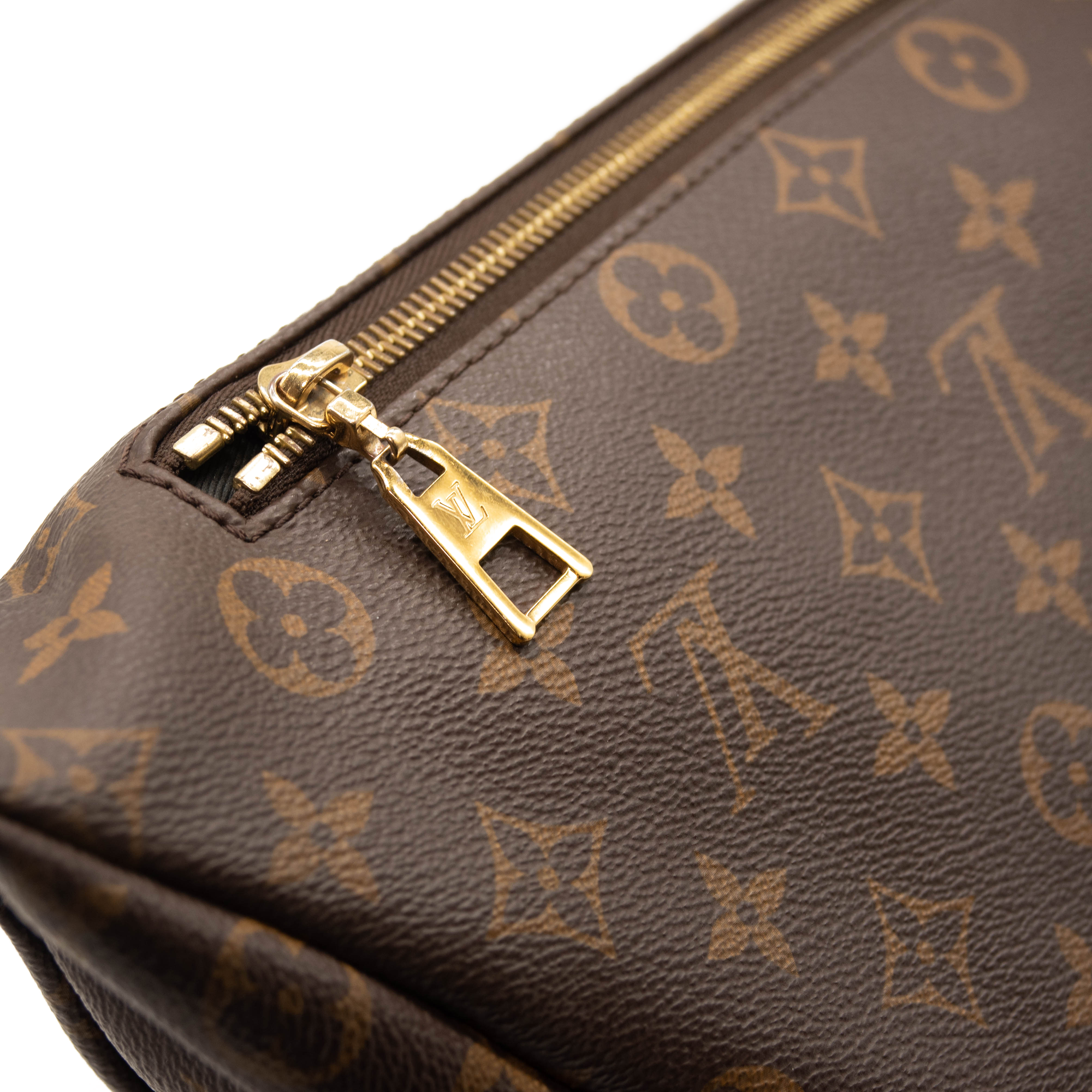 used Louis Vuitton Pouch Handbags