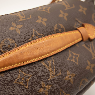 MI3198 USED Louis Vuitton Bumbag Brown Monogram Canvas Messenger Bag Fanny Pack