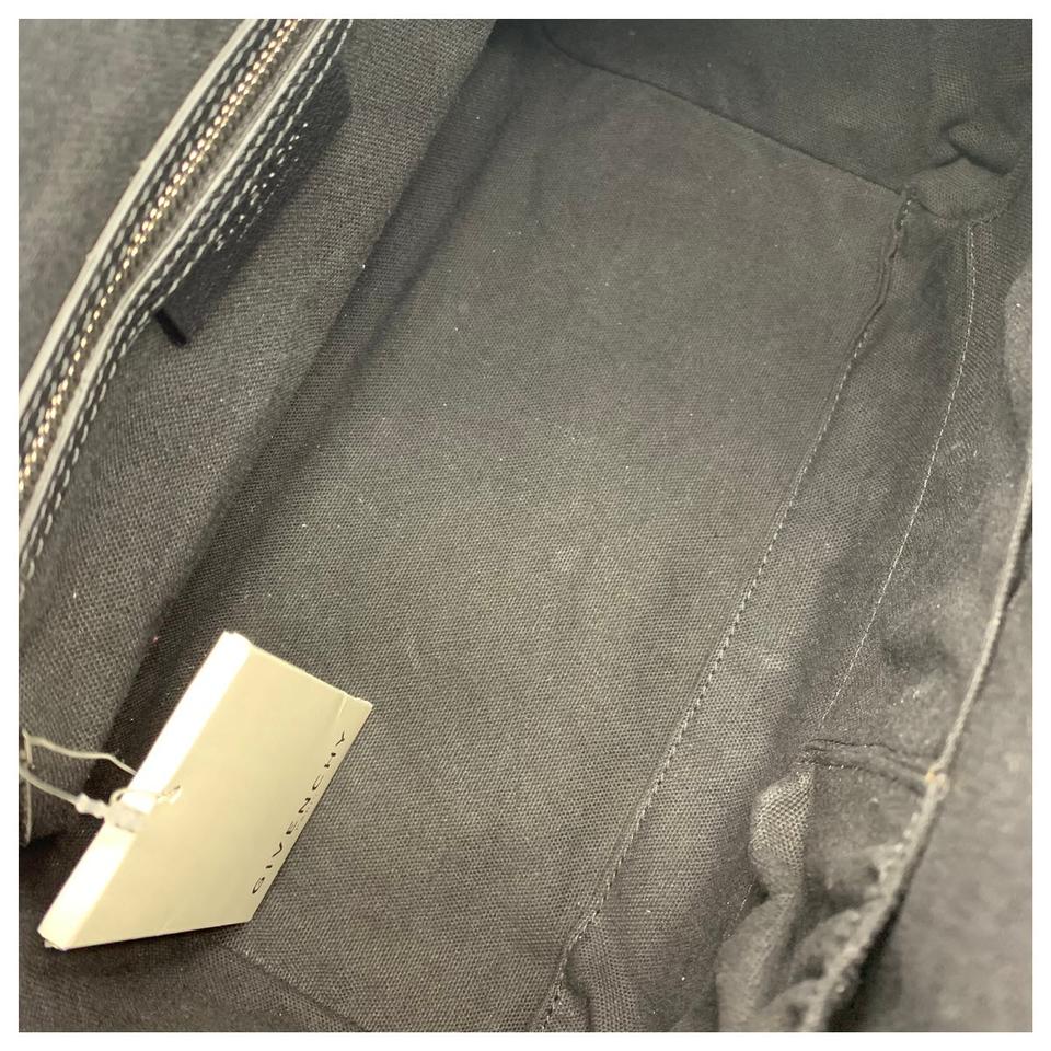 Antigona leather handbag Givenchy Black in Leather - 35897904