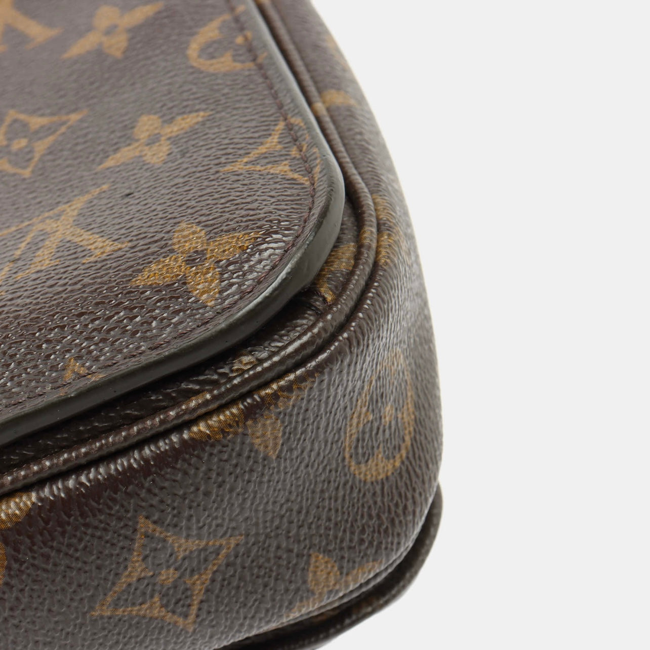 LOUIS VUITTON Monogram Pochette Metis PL3116 - MyDesignerly