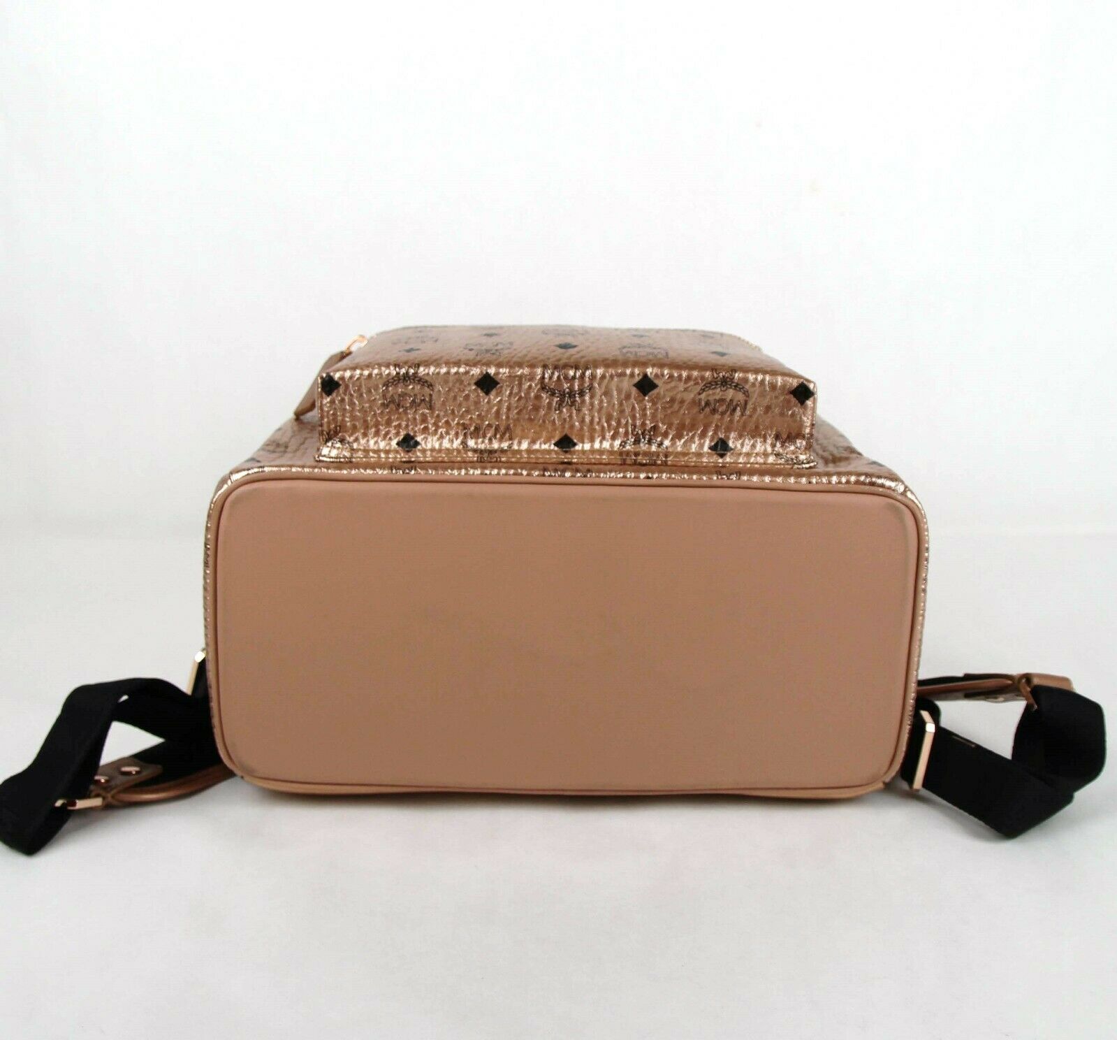 Champagne mcm outlet bag