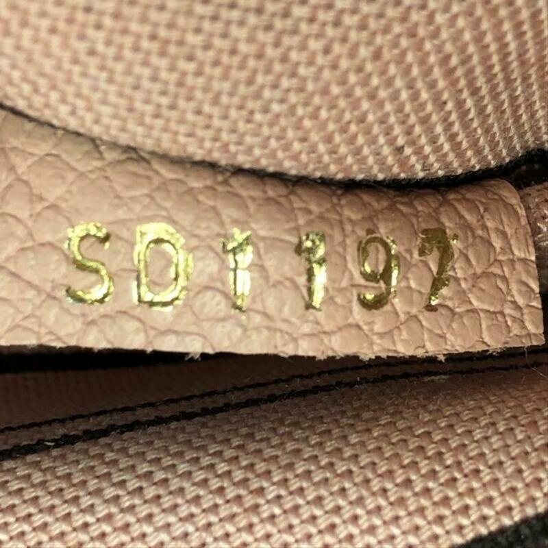 Louis Vuitton 2017 Pochette Metis Monogram Empreinte Pink Leather Cros -  MyDesignerly