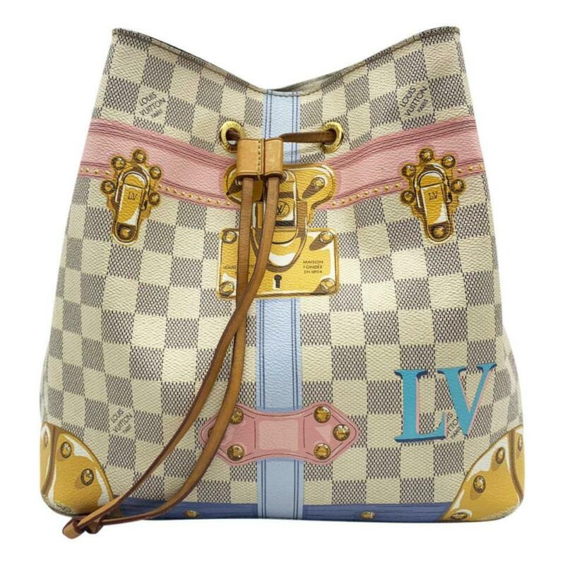 Louis Vuitton Summer Shoulder Bags