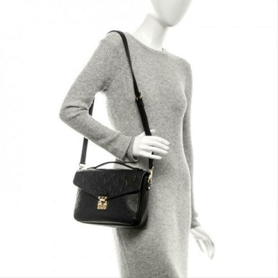 Louis Vuitton Metis Pochette Noir. Black. Shoulder bag